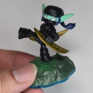 🐾 USED Series 3 Dark Ninja Stealth Elf